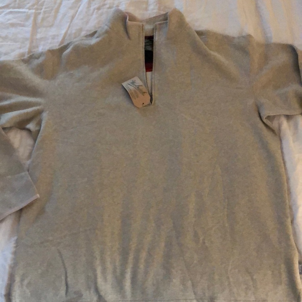 Woolrich pullover sweatshirt. Half zip.